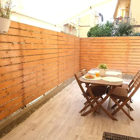 - Oasis With Private Garden In Parco Pamphilj Roma
