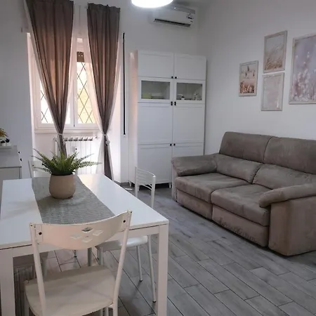 - Oasis With Private Garden In Parco Pamphilj Apartamento