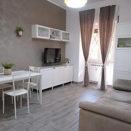 - Oasis With Private Garden In Parco Pamphilj